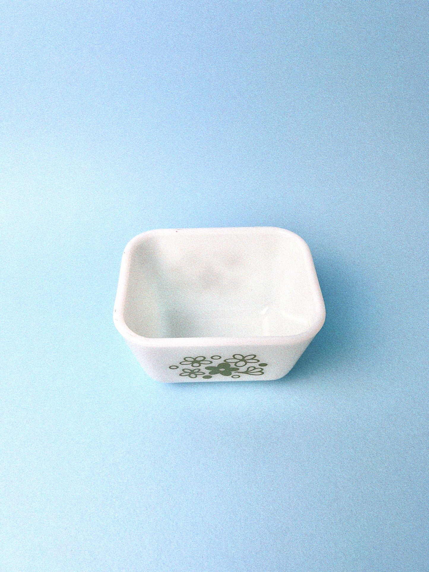 Vintage Spring Blossom Pyrex Fridgie | 501 B