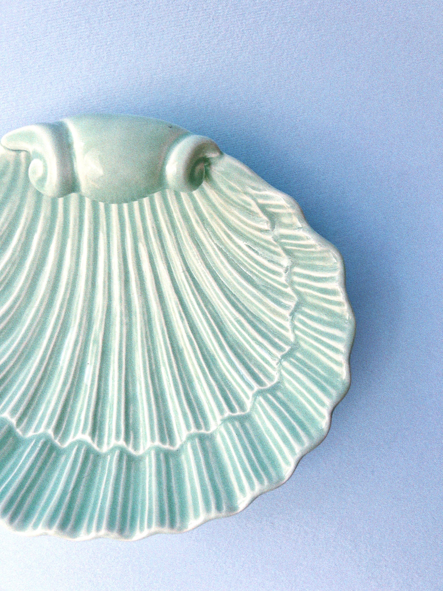 Vintage Maren Seashell Soap Dish