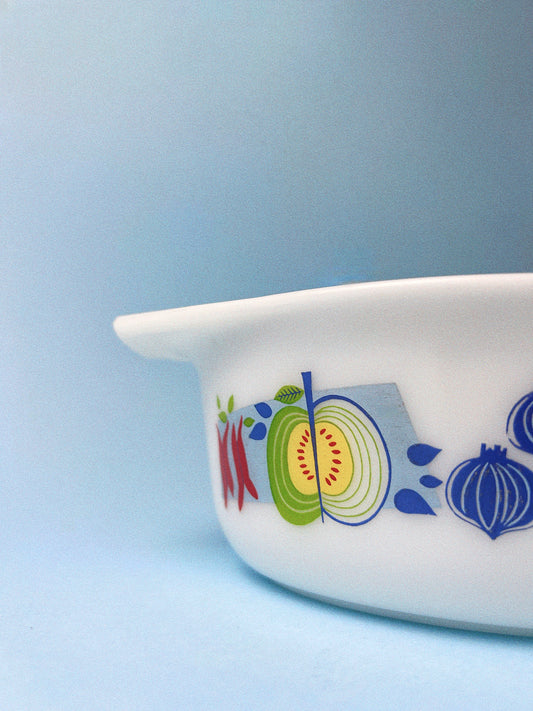 Vintage JAJ Pyrex "Colourful Fiesta" Casserole Dish