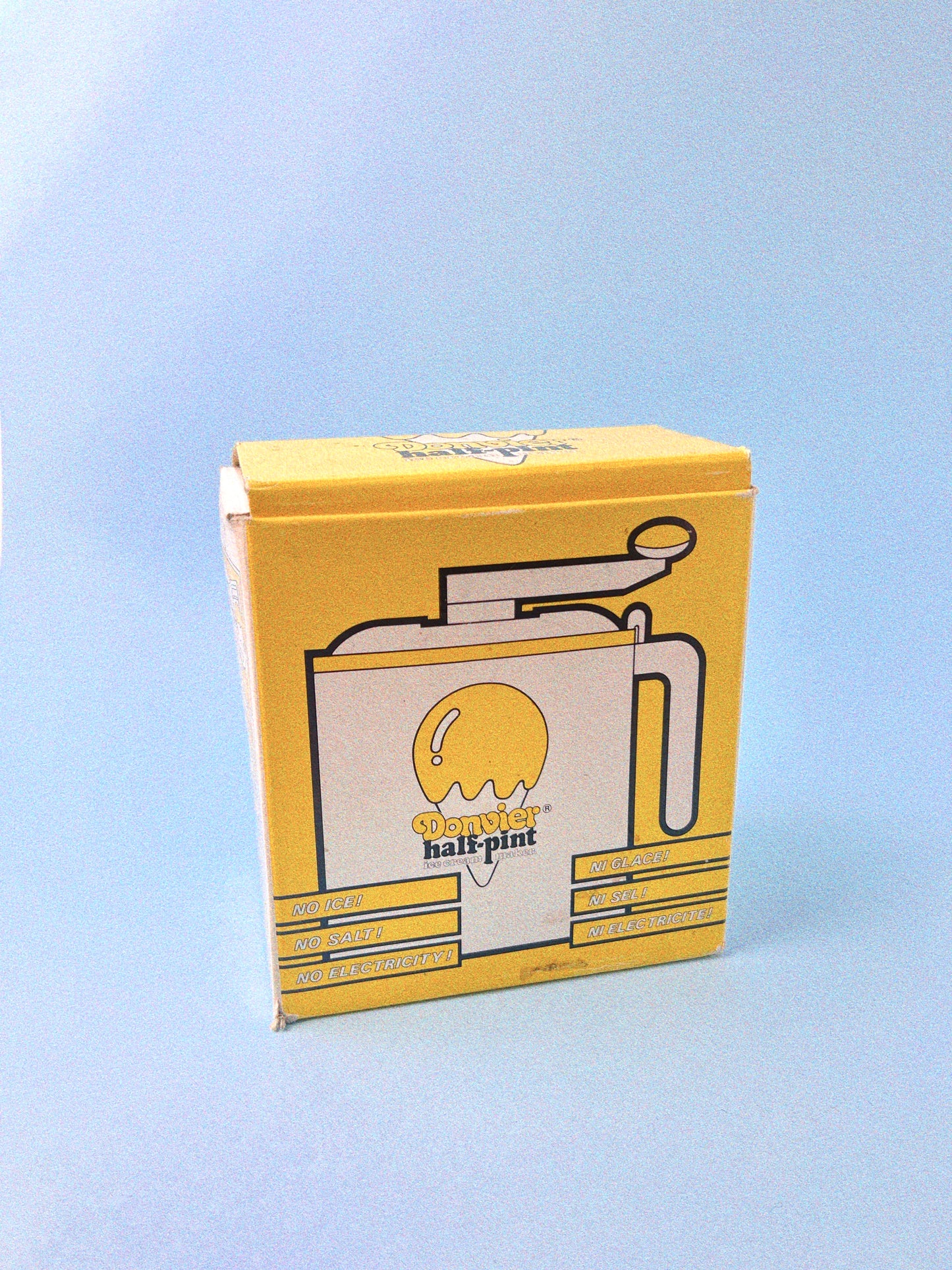 Vintage Half Pint Ice cream Maker - No Ice! No Salt! No Electricity