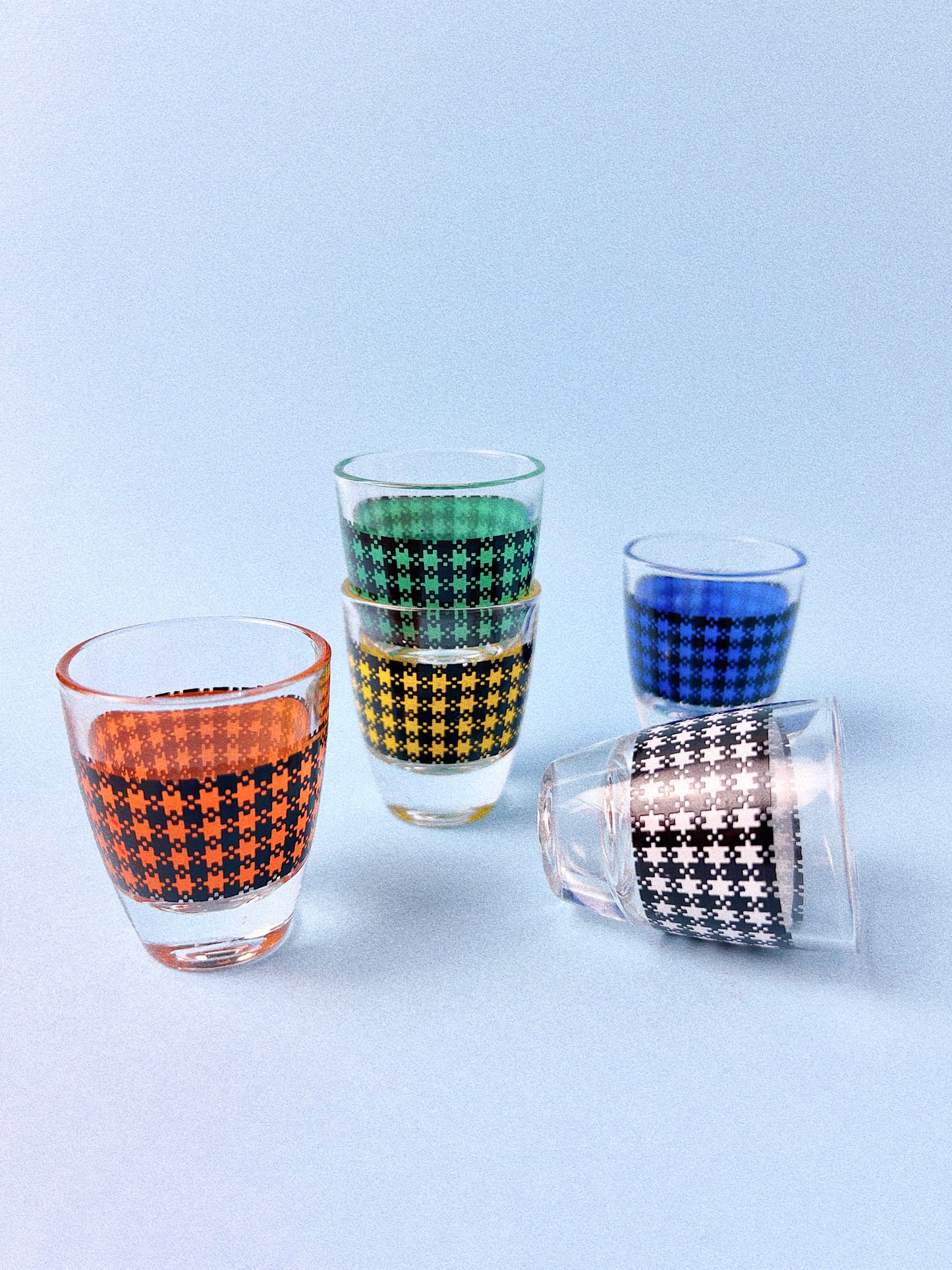 Paré Houndstooth Liqueur Decanter with 5 Shot Glasses