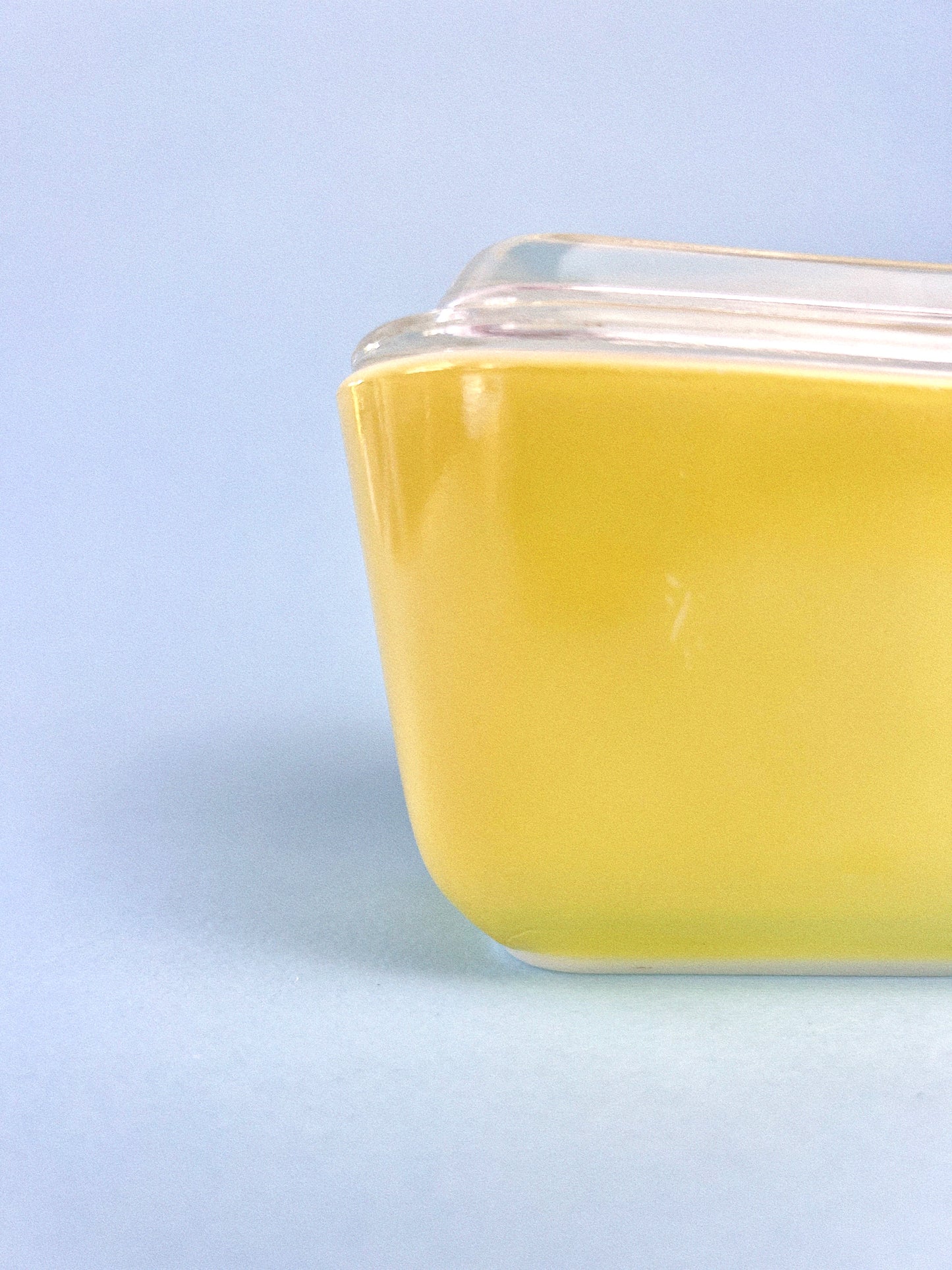 Vintage Yellow Pyrex Refrigerator Dish with Lid | 501 - 1.5 cup capacity
