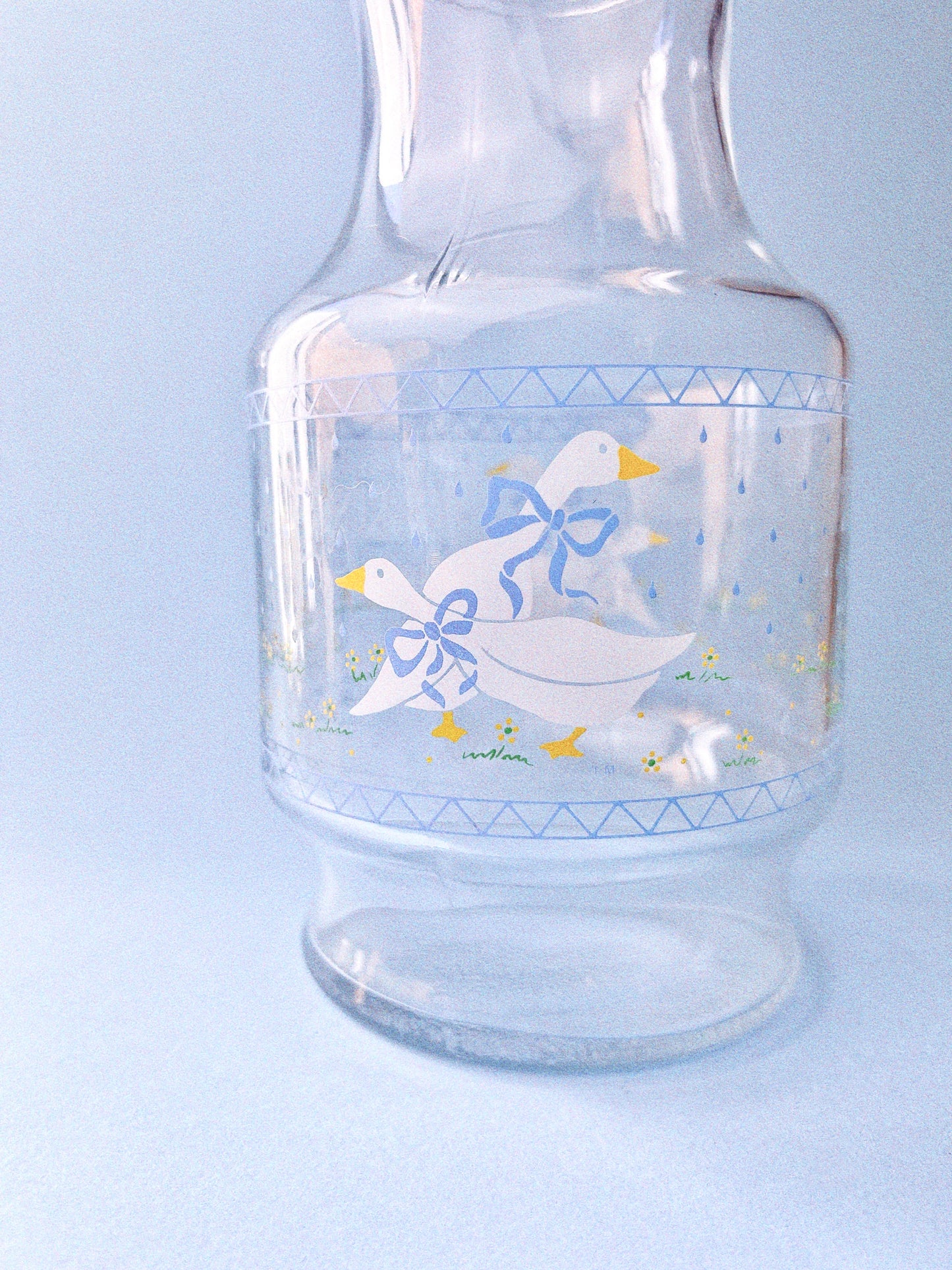 Vintage Anchor Hocking Blue Ribbon Country Geese Carafe