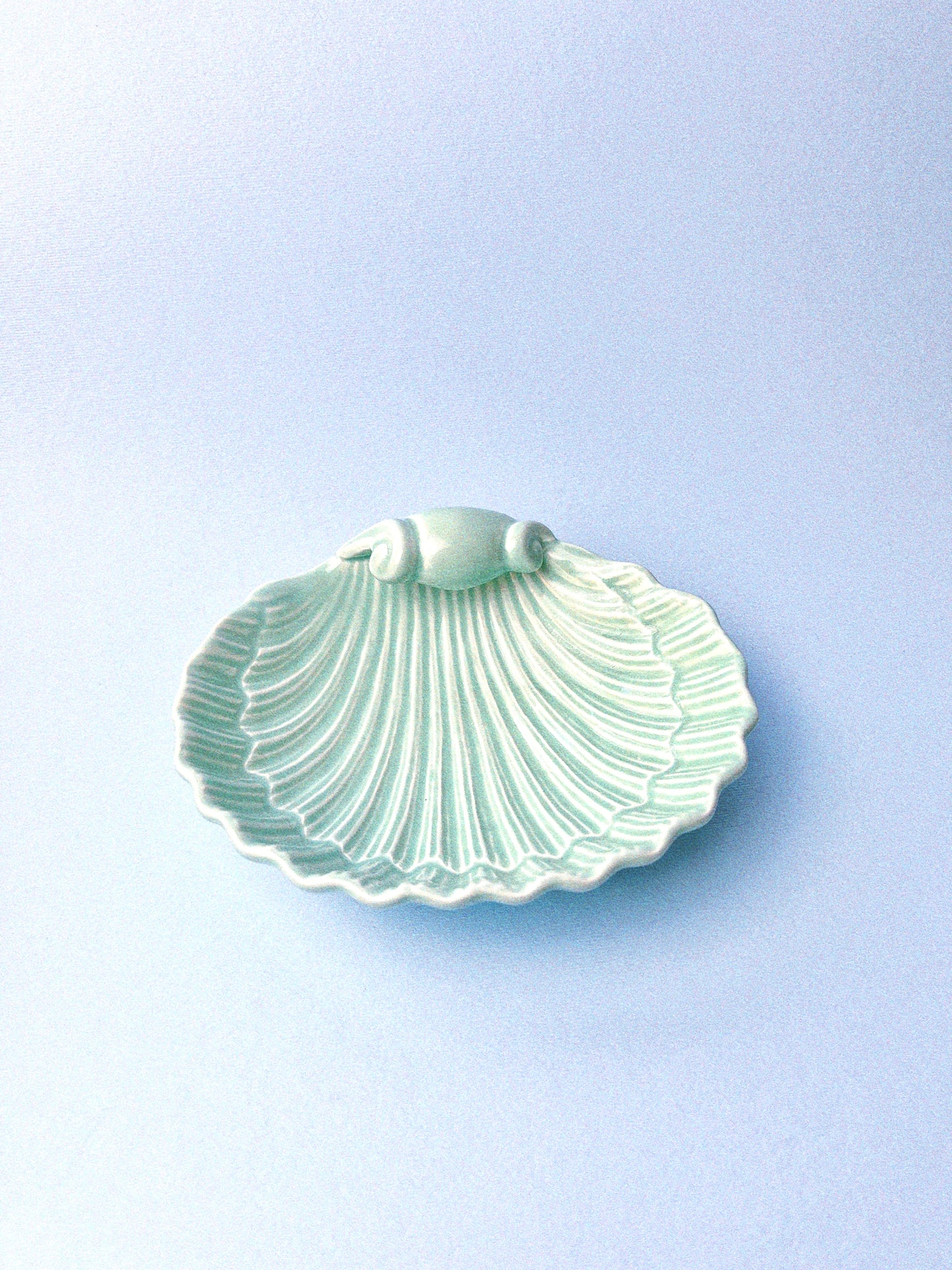 Vintage Maren Seashell Soap Dish