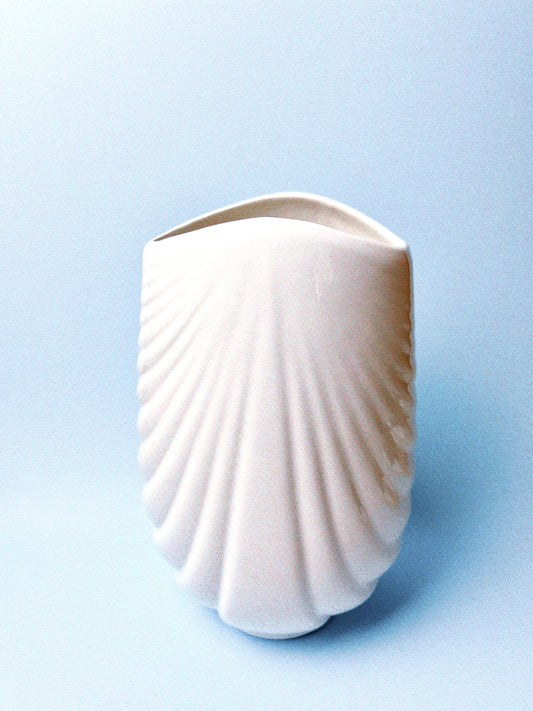 Vintage Draped Ceramic Shell | White