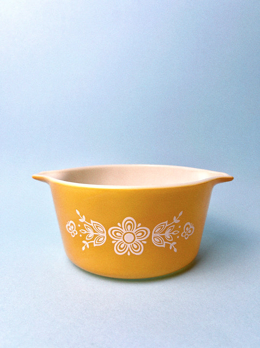 Vintage Pyrex Butterfly Gold Casserole Dish | 473