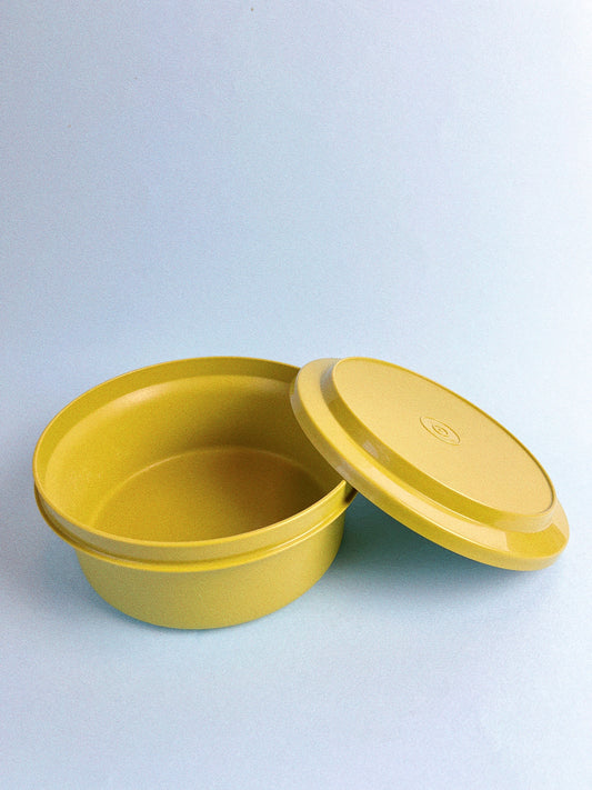 Vintage Tupperware Serve N Seal | Avocado Green - 1252