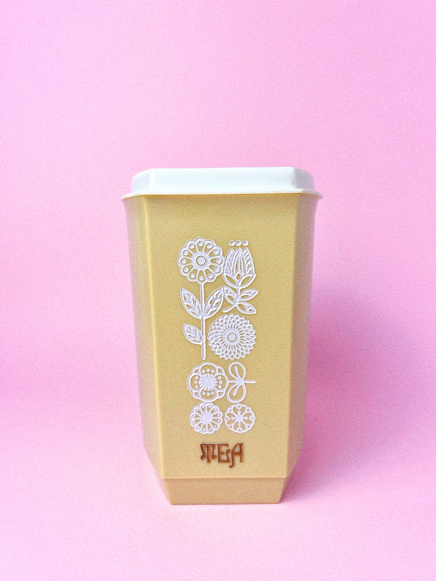 Lustro-ware Coffee + Tea Canister Set