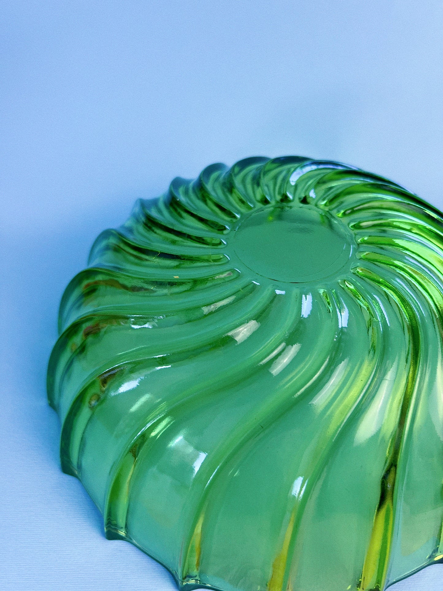 Vintage Hazel Atlas “Swirl” Green Ribbed Depression Glass Bowl