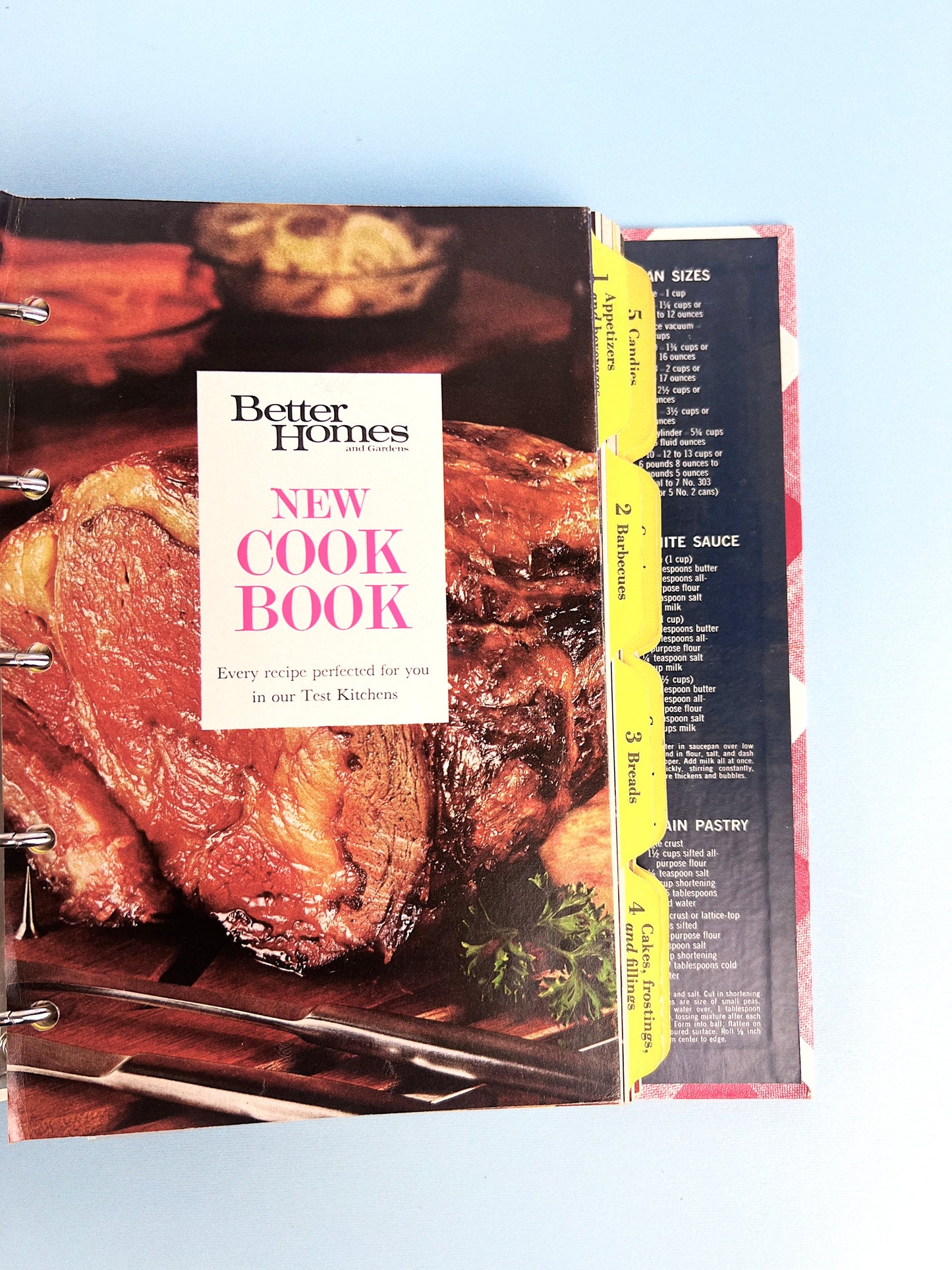Vintage Better Homes and Gardens New Cookbook | 5 Ring Binder