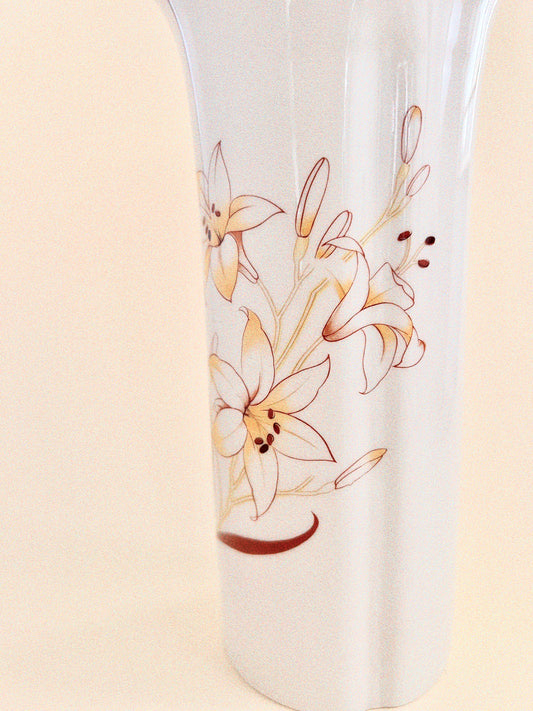 Vintage Japanese Otagiri Lily Vase